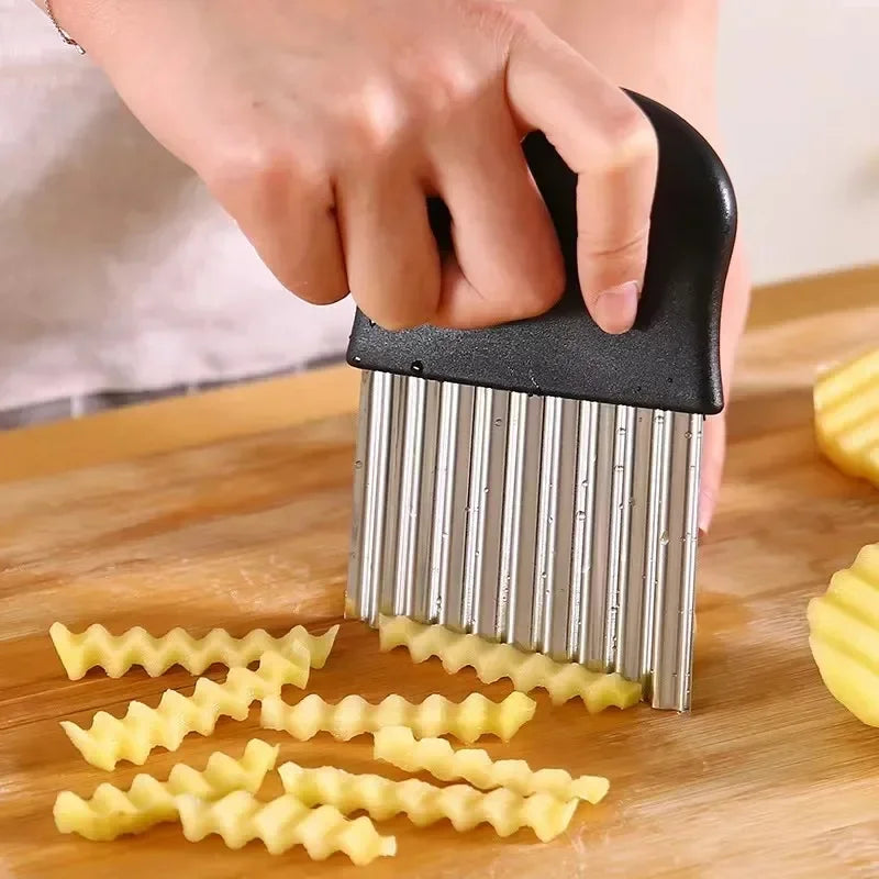 Stainless Steel Potato Chip Slicer Dough Vegetable Fruit Crinkle Wavy Kitchen Knife Cutter Chopper French Fry Maker