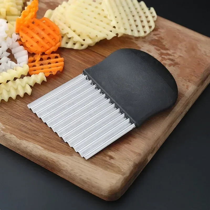 Stainless Steel Potato Chip Slicer Dough Vegetable Fruit Crinkle Wavy Kitchen Knife Cutter Chopper French Fry Maker